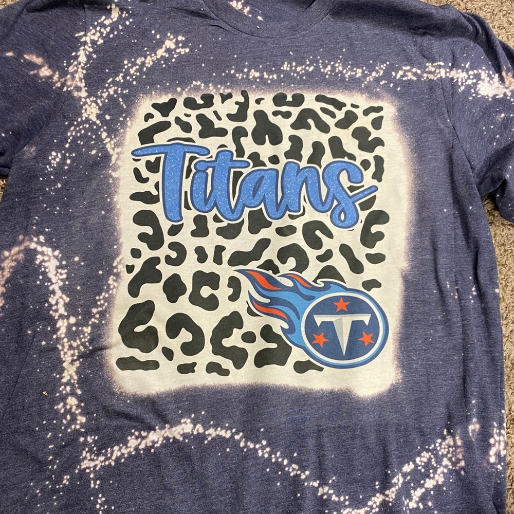 Tennessee Titans bleached T-shirt